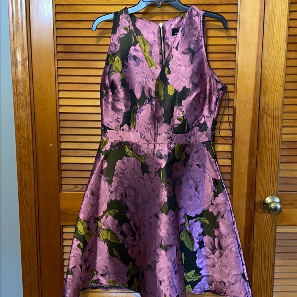 Mid length Flattering dress